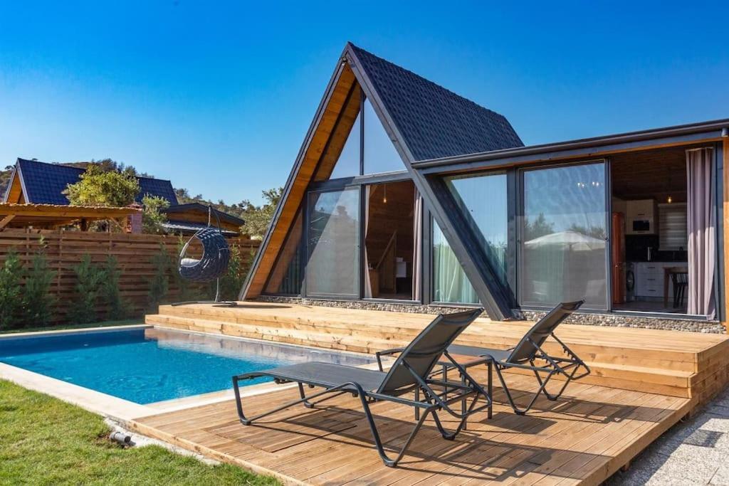 Villa Zeytin Havuzlu Jakuzili Fethiye Extérieur photo